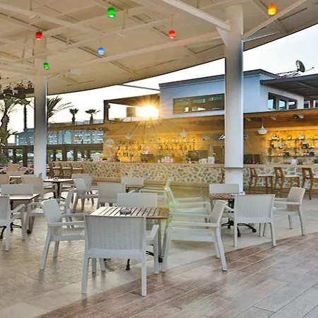 Crystal Family & Belek