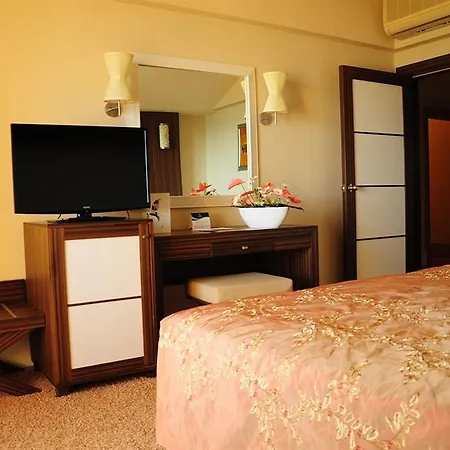 Crystal Family & Resort Belek