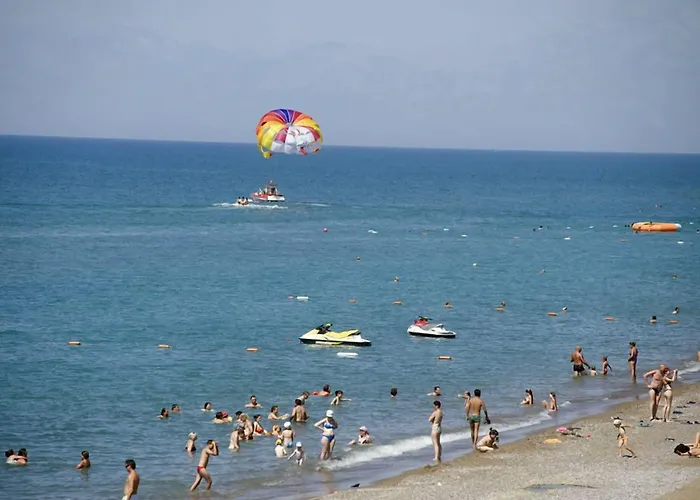 リゾート Crystal Family Comfort Collection ベレキ