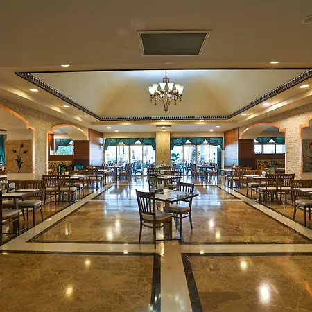 Crystal Family Comfort Collection Station touristique 5*